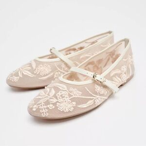 ZARA Embroidered Mesh Ballet Flats Women’s US 7.5 – Cream Floral